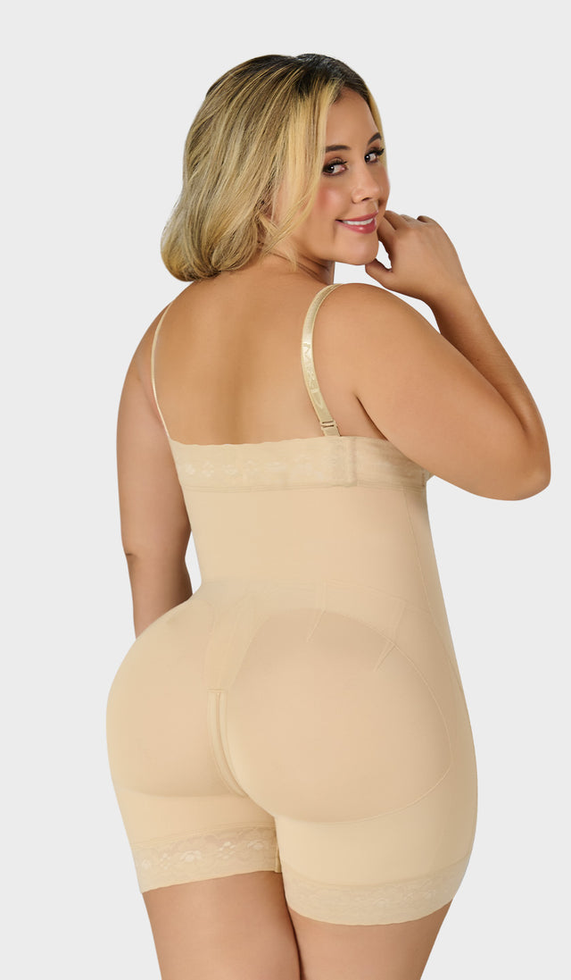 F-0766 - Faja corta moldeadora con cierre diagonal
